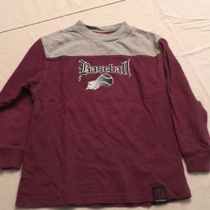 Boys Old Navy long sleeve tee EUC